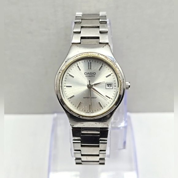 Womens Casio Date Watch 1331-LTP 1170 Silver Tone New Battery Dainty Petite - Picture 1 of 10